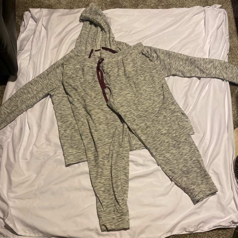 zip-up hoodie & jogger set